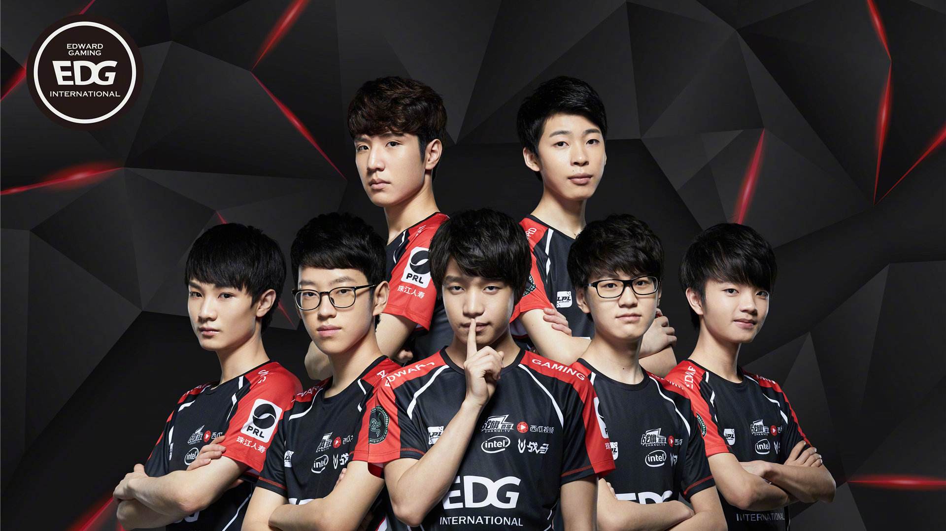 并利用第一 并利用第一